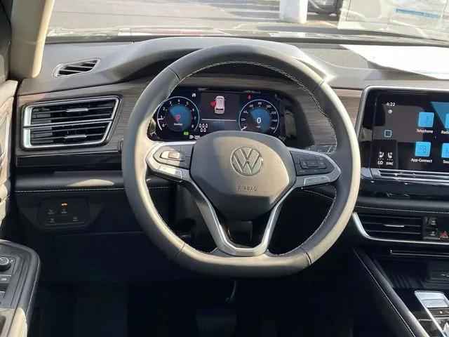 2026 Volkswagen Atlas SEL