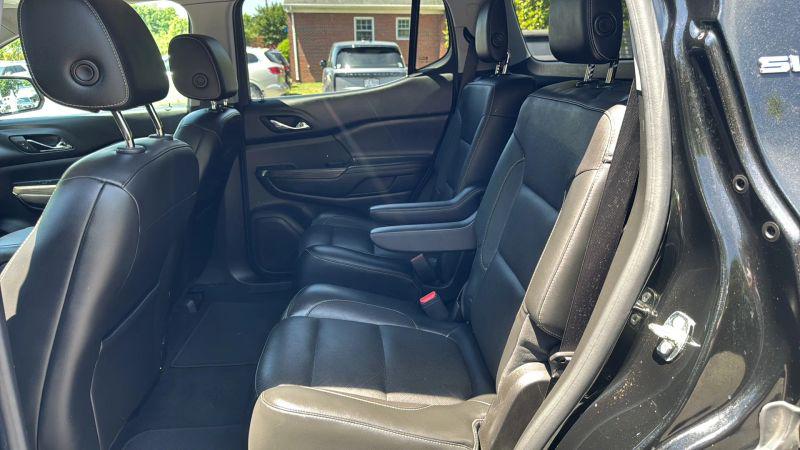 2017 GMC Acadia SLT-1