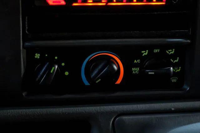 2004 Ford F-350 XL