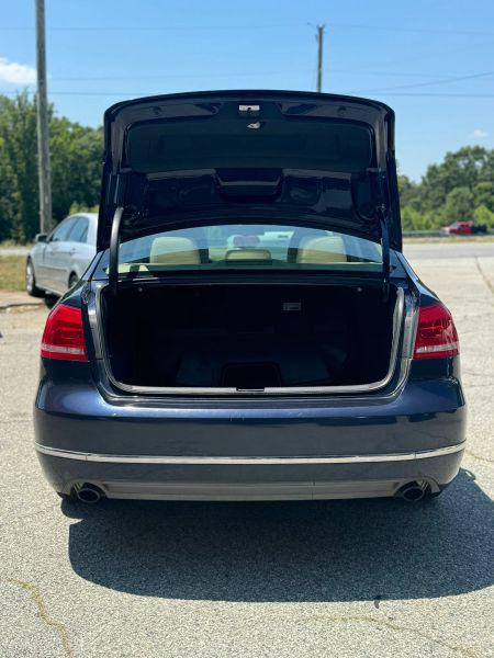 2012 Volkswagen Passat 3.6L V6 SEL Premium