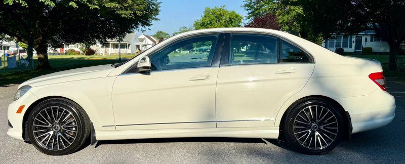 2008 Mercedes-Benz C-CLASS C 300 Luxury 4MATIC