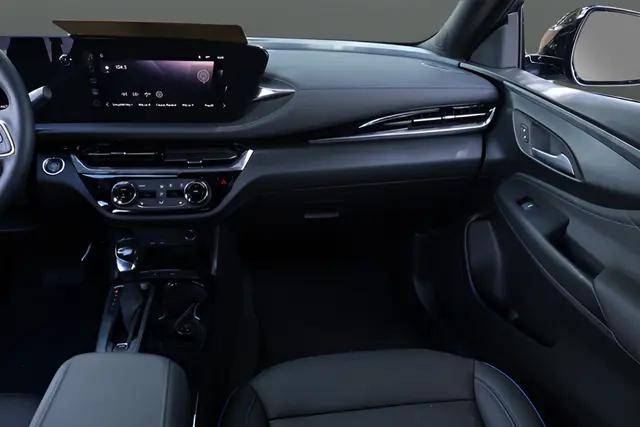 2026 Buick NV Sport Touring FWD