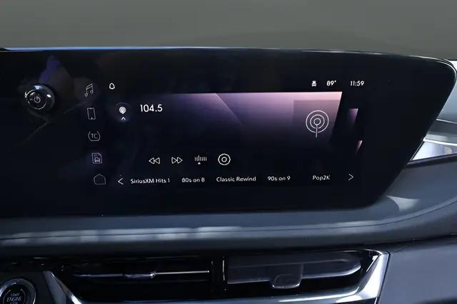 2026 Buick NV Sport Touring FWD
