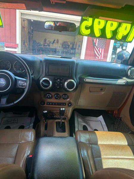 2011 Jeep Wrangler Unlimited Sahara