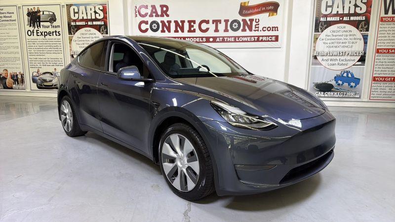 2023 Tesla Model Y Long Range Dual Motor All-Wheel Drive