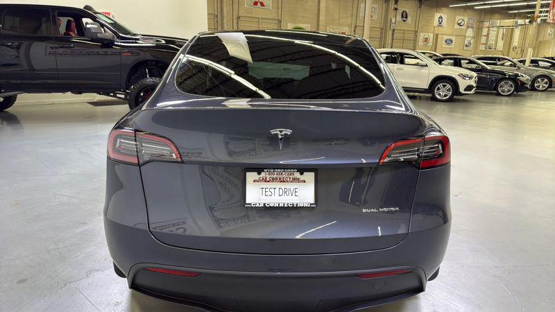 2023 Tesla Model Y Long Range Dual Motor All-Wheel Drive