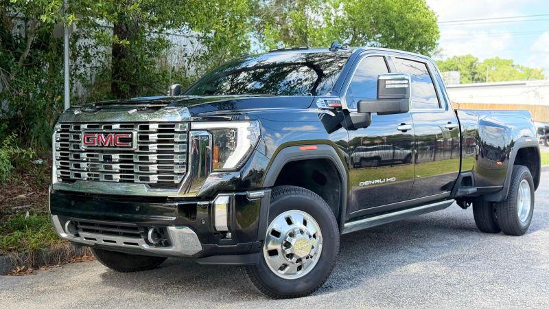 2025 GMC Sierra 3500HD Denali
