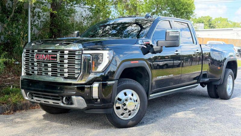 2025 GMC Sierra 3500HD Denali