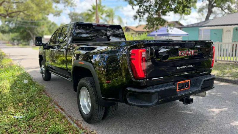 2025 GMC Sierra 3500HD Denali