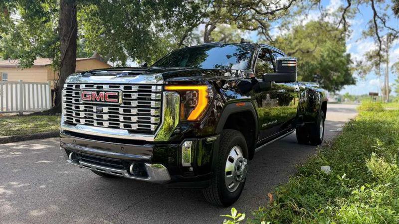 2025 GMC Sierra 3500HD Denali