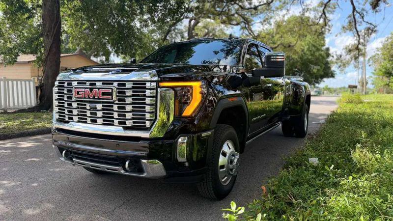 2025 GMC Sierra 3500HD Denali