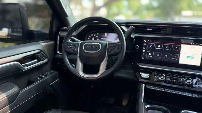 2025 GMC Sierra 3500HD Denali