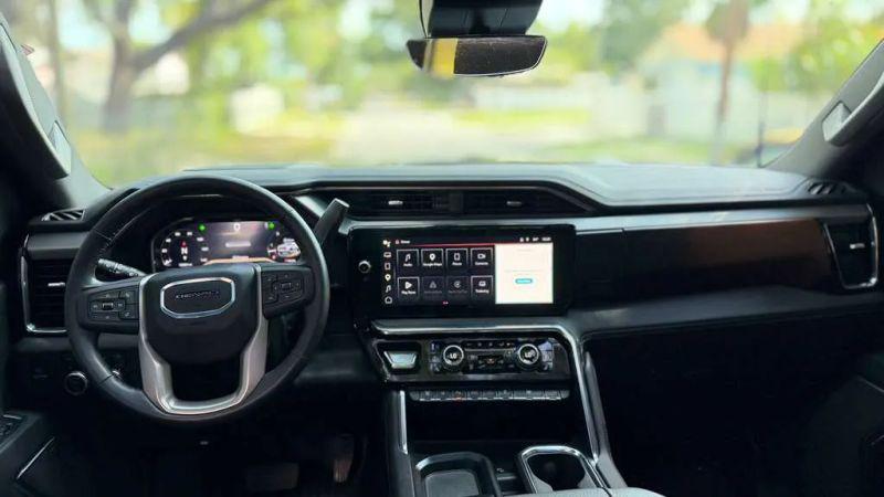 2025 GMC Sierra 3500HD Denali