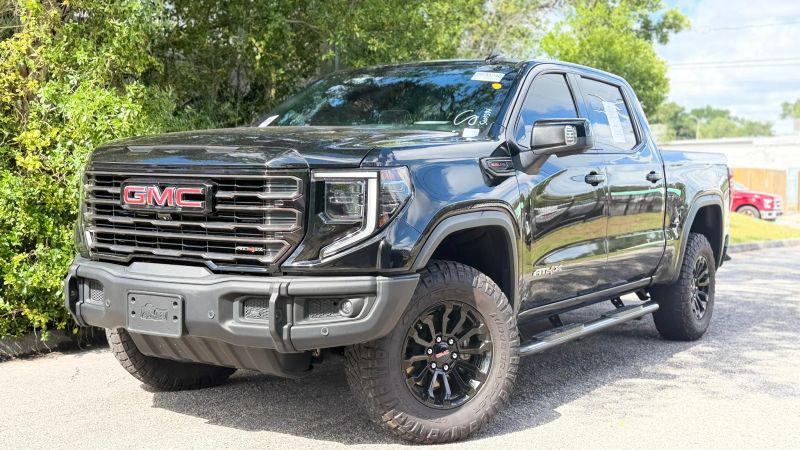 2023 GMC Sierra 1500 4WD Crew Cab Short Box AT4X