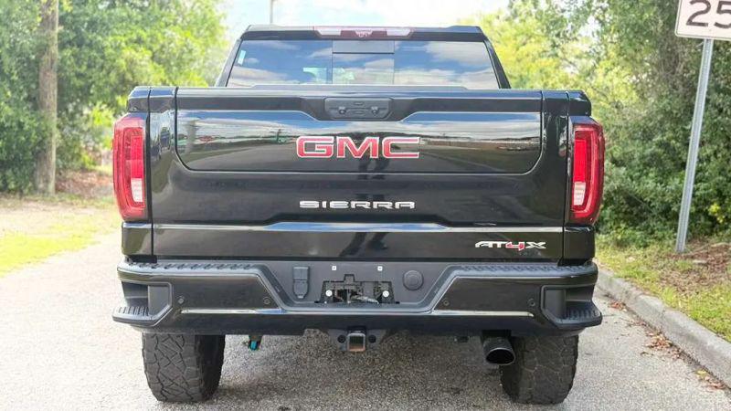 2023 GMC Sierra 1500 4WD Crew Cab Short Box AT4X