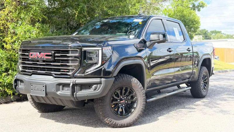2023 GMC Sierra 1500 4WD Crew Cab Short Box AT4X