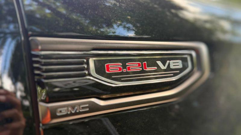 2023 GMC Sierra 1500 4WD Crew Cab Short Box AT4X