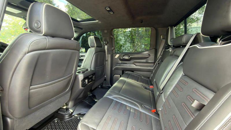 2023 GMC Sierra 1500 4WD Crew Cab Short Box AT4X