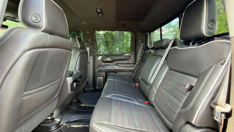 2023 GMC Sierra 1500 4WD Crew Cab Short Box AT4X