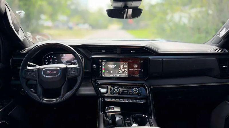 2023 GMC Sierra 1500 4WD Crew Cab Short Box AT4X