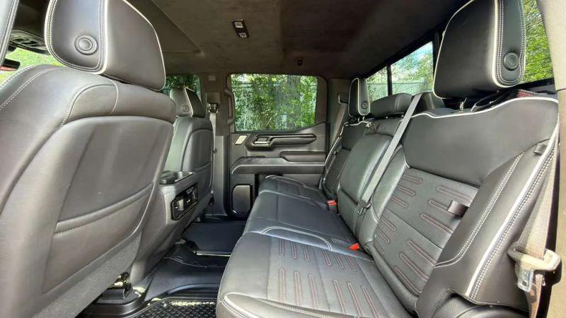 2023 GMC Sierra 1500 4WD Crew Cab Short Box AT4X