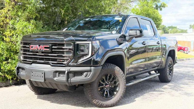 2023 GMC Sierra 1500 4WD Crew Cab Short Box AT4X