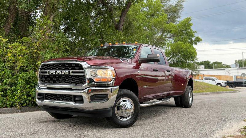 2019 Ram 3500 Tradesman Crew Cab 4x4 8' Box for sale in Tampa, FL