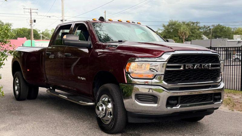 2019 Ram 3500 Tradesman Crew Cab 4x4 8' Box