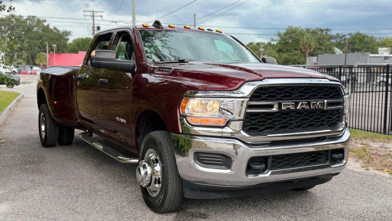 2019 Ram 3500 Tradesman Crew Cab 4x4 8' Box