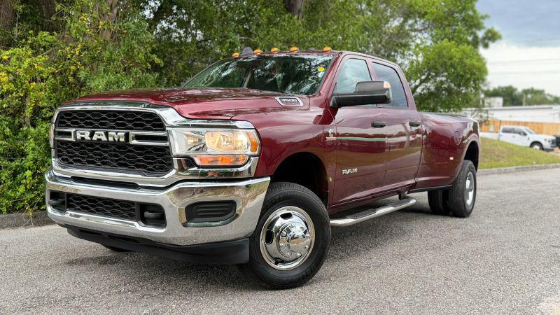 2019 Ram 3500 Tradesman Crew Cab 4x4 8' Box