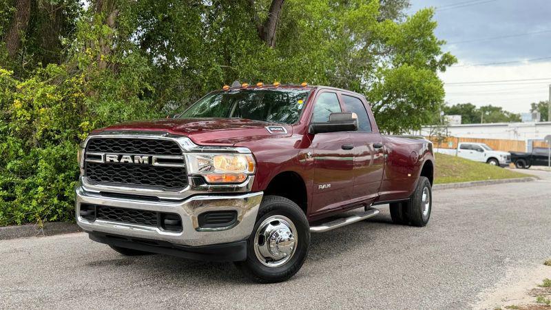 2019 Ram 3500 Tradesman Crew Cab 4x4 8' Box