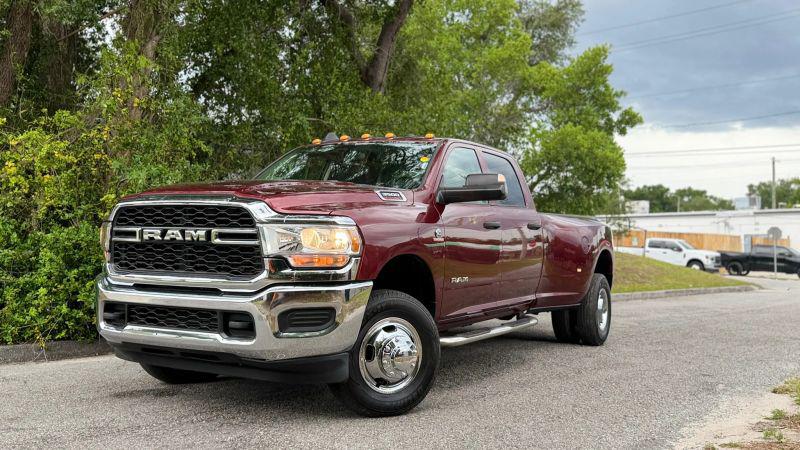 2019 Ram 3500 Tradesman Crew Cab 4x4 8' Box