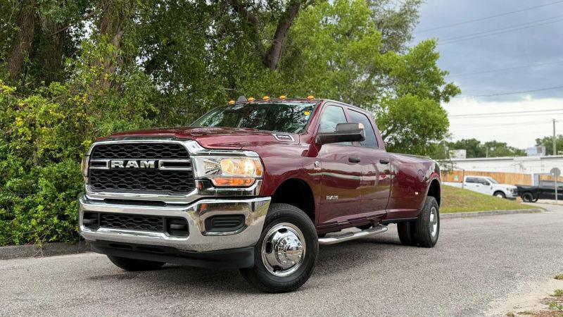2019 Ram 3500 Tradesman Crew Cab 4x4 8' Box
