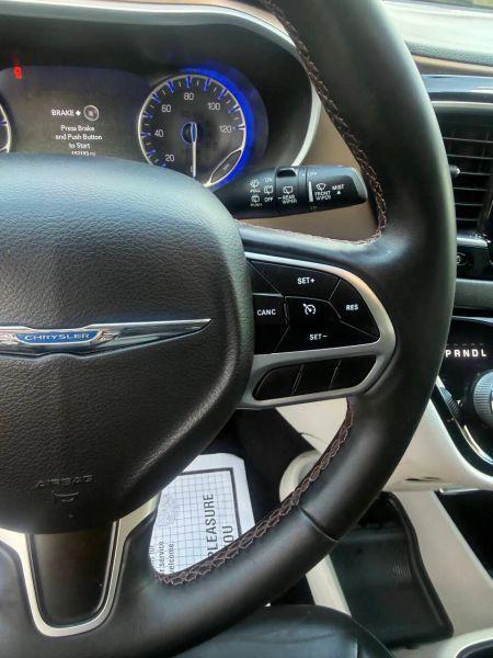 2017 Chrysler Pacifica Touring-L Plus