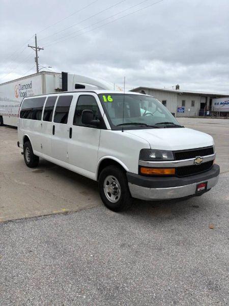 2016 Chevrolet Express LT