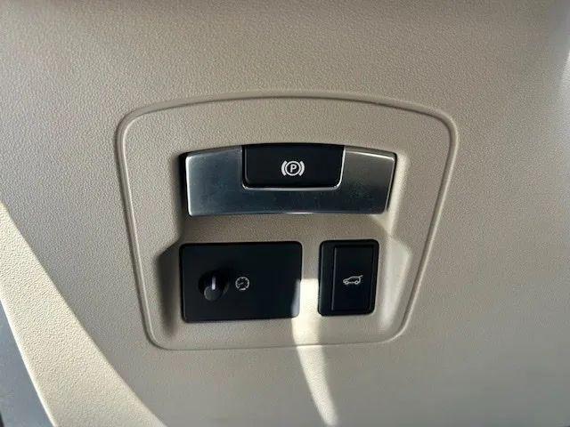 2019 Land Rover Range Rover Velar P250 R-Dynamic SE