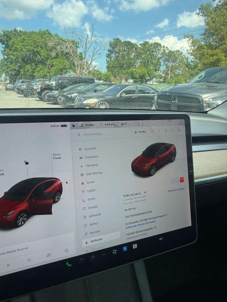 2022 Tesla Model Y Long Range Dual Motor All-Wheel Drive