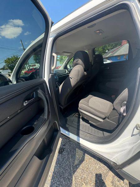2017 Chevrolet Traverse 1LT