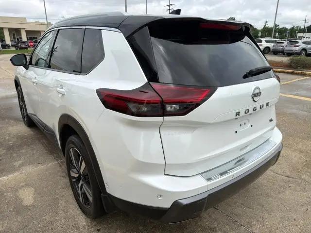 2024 Nissan Rogue SL FWD