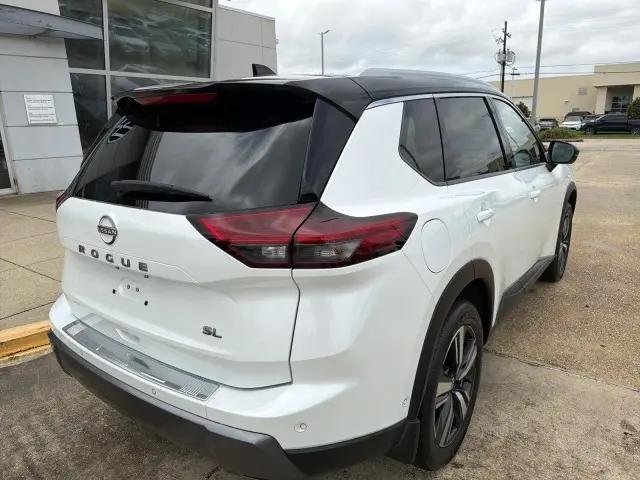 2024 Nissan Rogue SL FWD