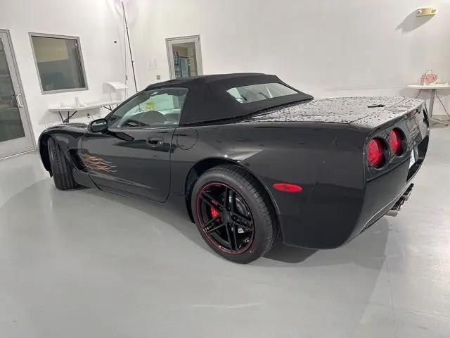 2001 Chevrolet Corvette Base