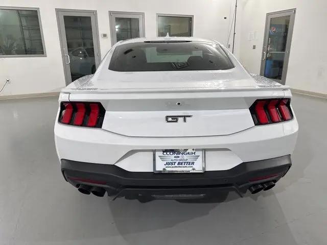 2024 Ford Mustang GT Premium Fastback