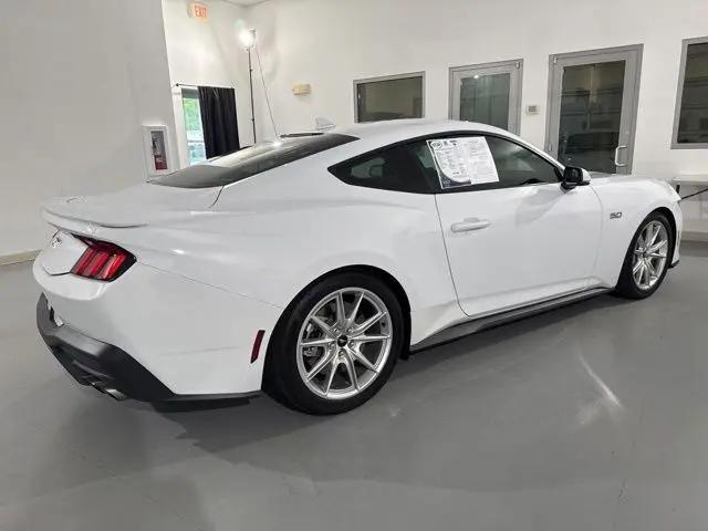 2024 Ford Mustang GT Premium Fastback