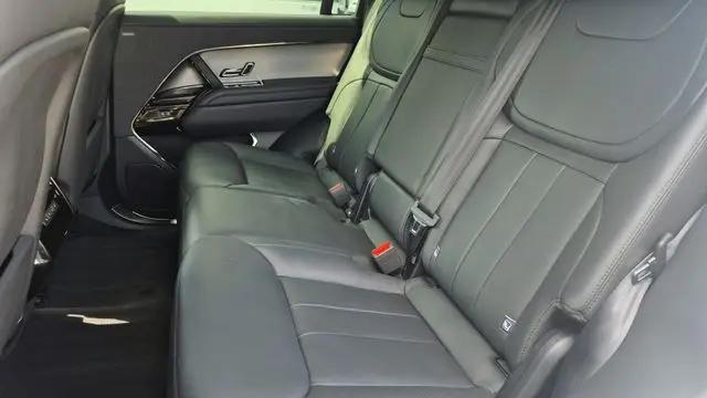 2025 Land Rover Range Rover Sport P360 SE