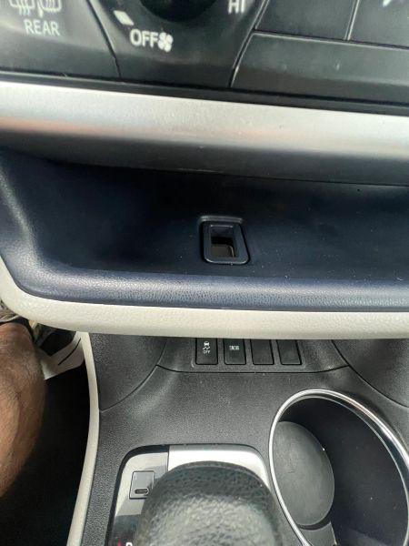 2015 Toyota Highlander LE V6