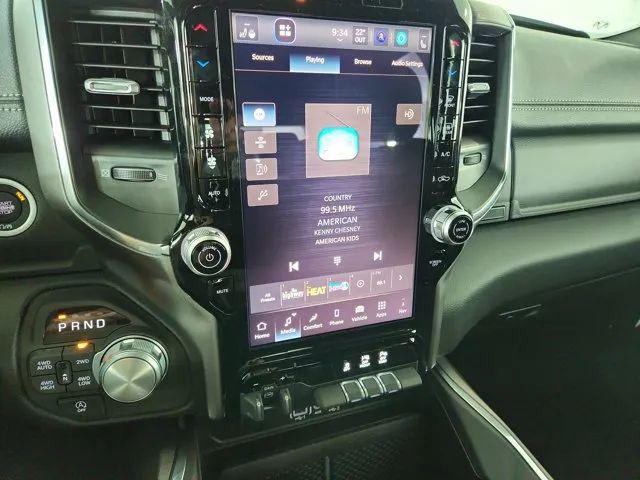 2026 Ram 1500 Laramie Crew Cab 4x4 5'7" Box