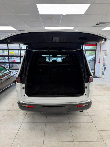 2022 Jeep Wagoneer Series III 4x4