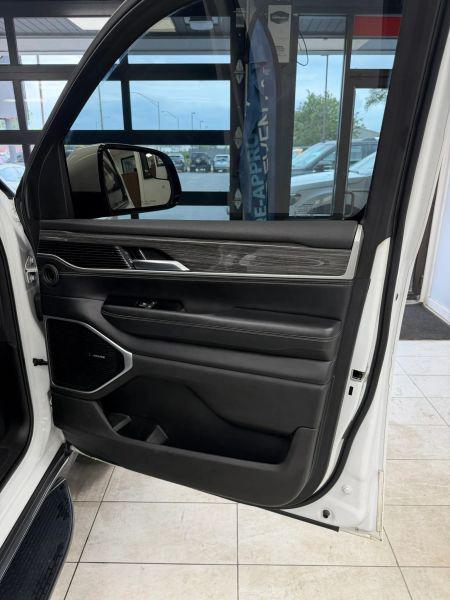 2022 Jeep Wagoneer Series III 4x4