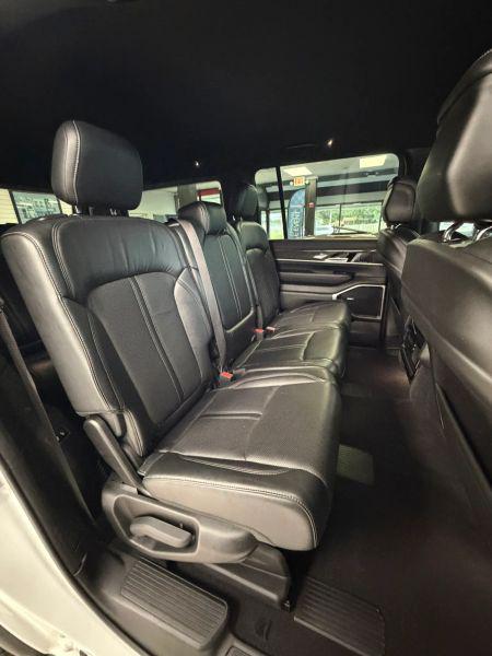 2022 Jeep Wagoneer Series III 4x4