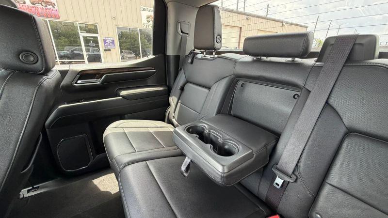 2024 GMC Sierra 1500 4WD Crew Cab Short Box SLT